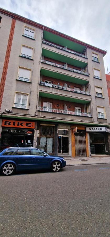 Casa Roman Sport Леон Екстериор снимка